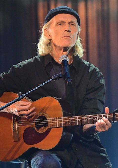 Live med John Holm 14 maj 19.00 2026 poster